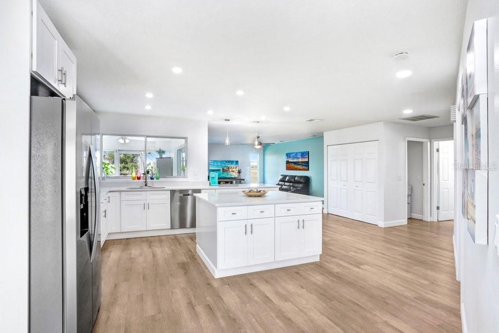 303 CRANSTON PL, SUN CITY CENTER, FL, 33573