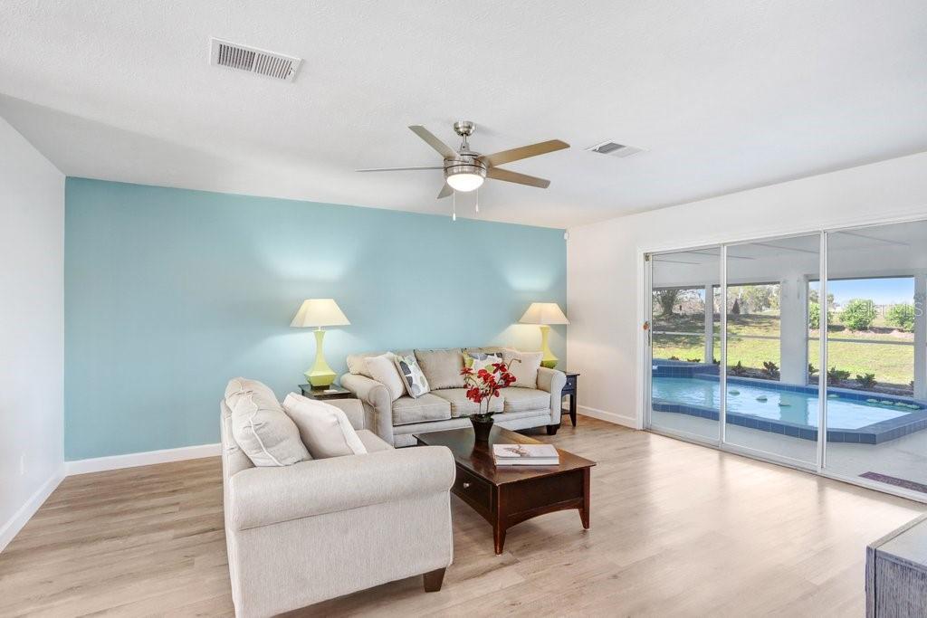 303 CRANSTON PL, SUN CITY CENTER, FL, 33573