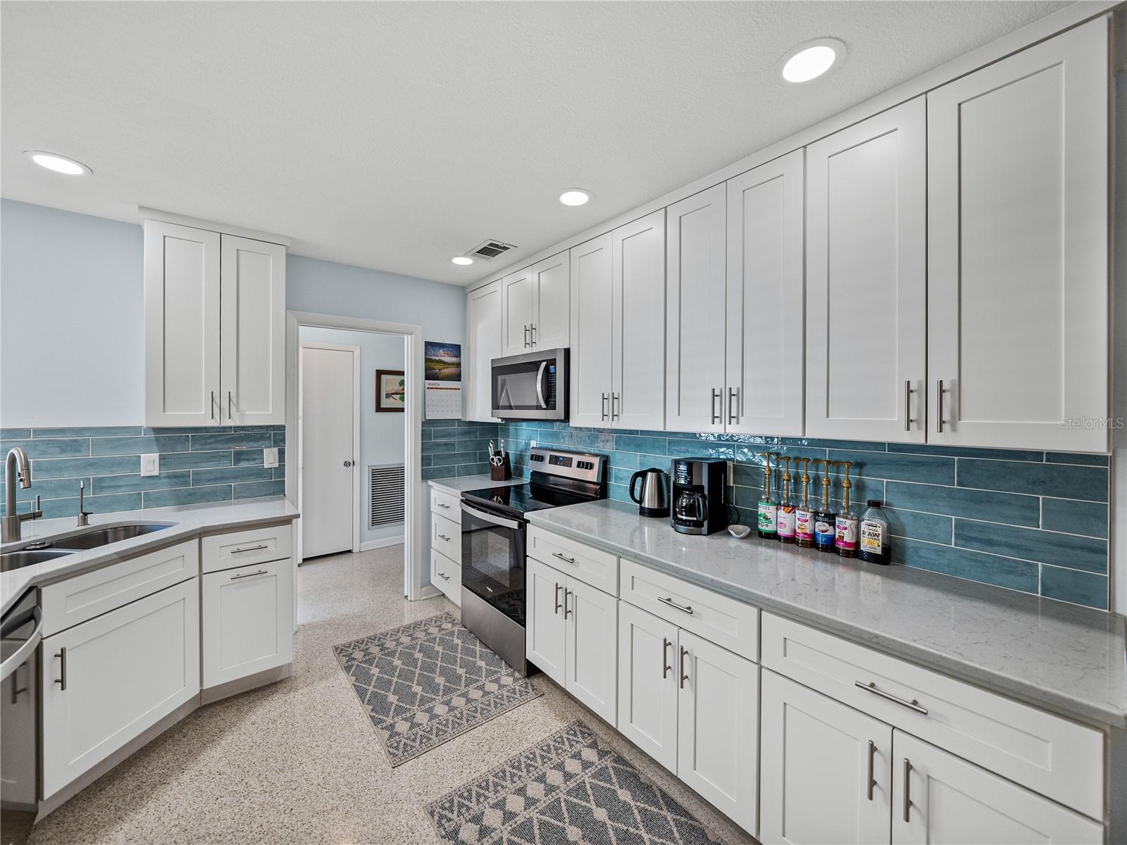 1763 BAYSHORE BLVD, DUNEDIN, FL, 34698