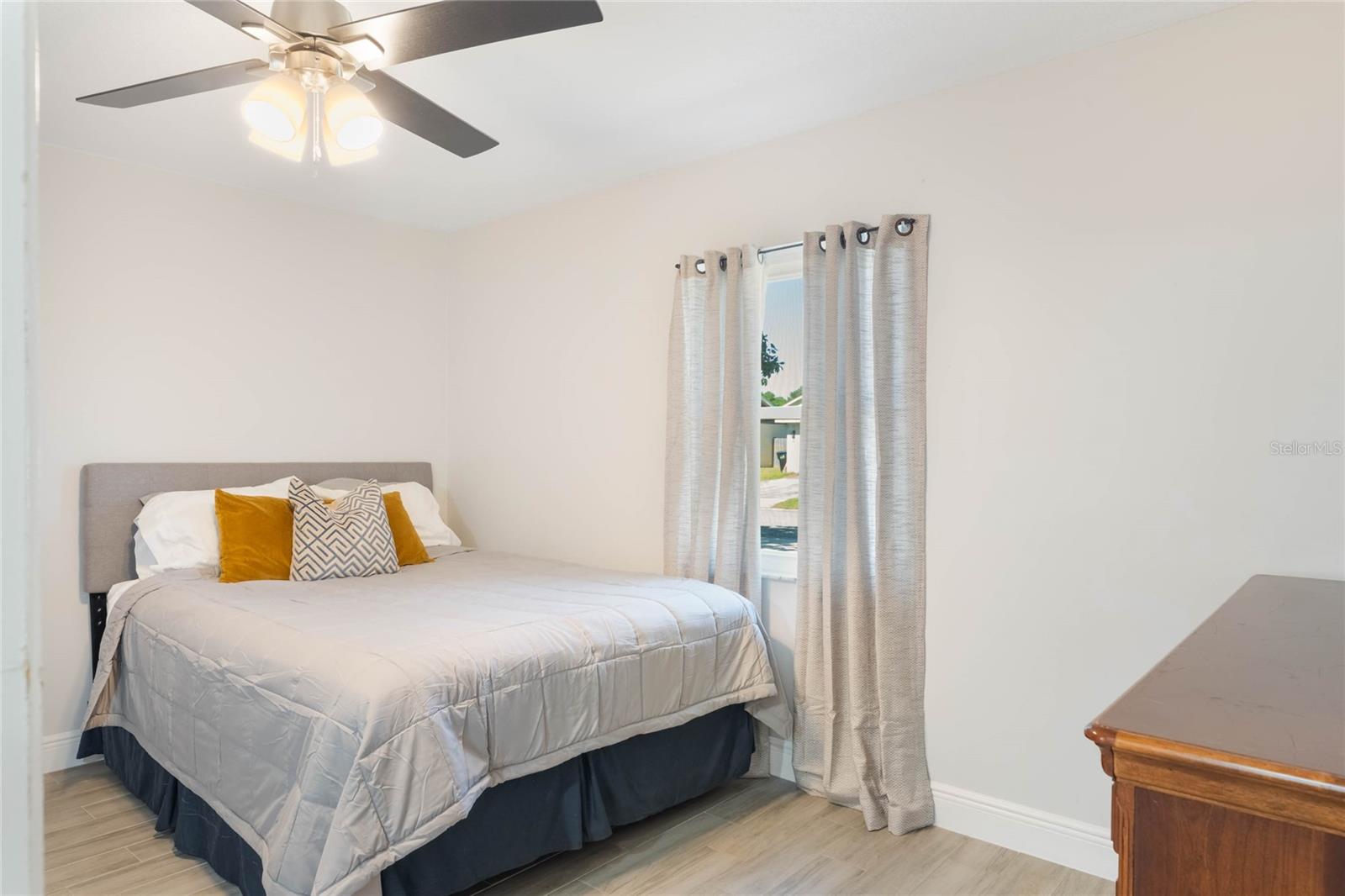 284 MISSISSIPPI WOODS LN, ORLANDO, FL, 32824