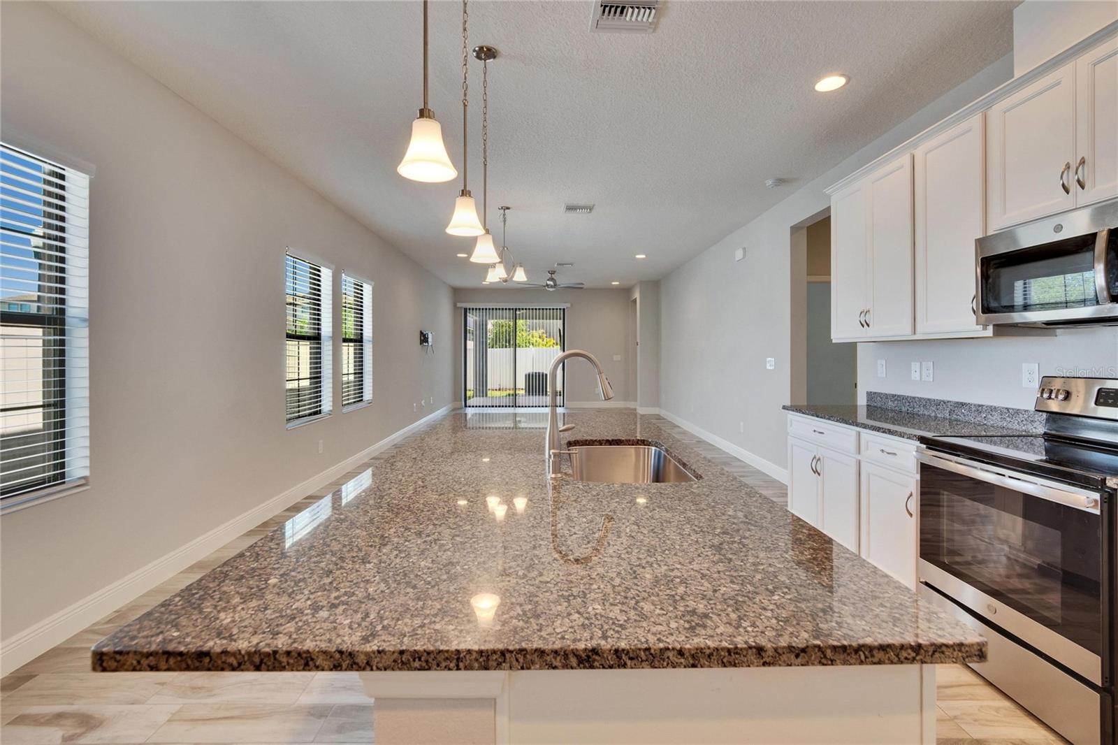 12427 BAY ESTUARY BND, RIVERVIEW, FL, 33579