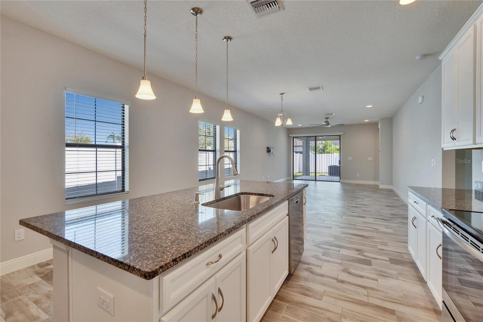 12427 BAY ESTUARY BND, RIVERVIEW, FL, 33579