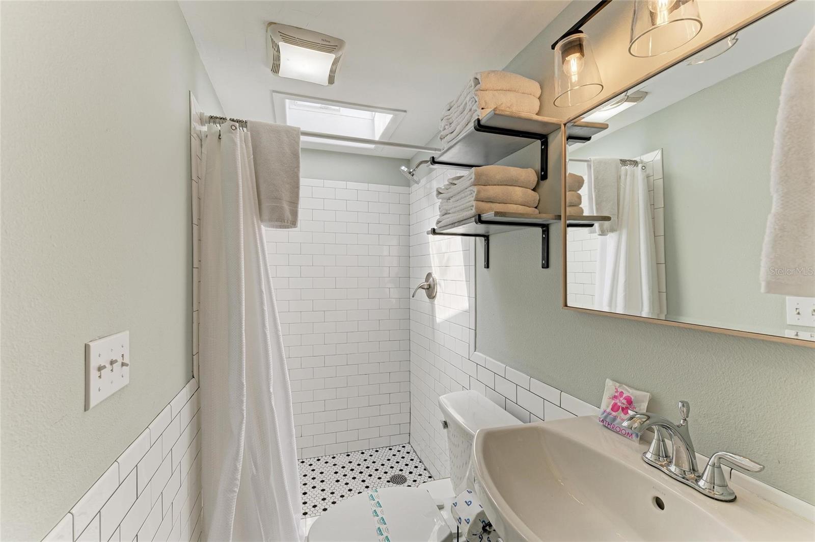 12204 45TH AVENUE DR W, CORTEZ, FL, 34215