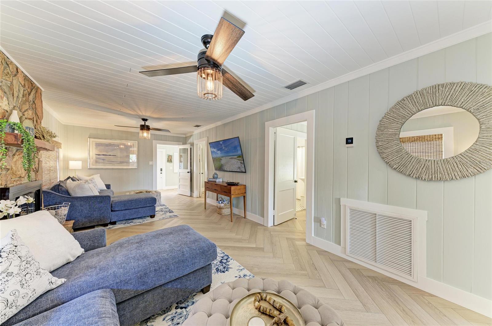 12204 45TH AVENUE DR W, CORTEZ, FL, 34215