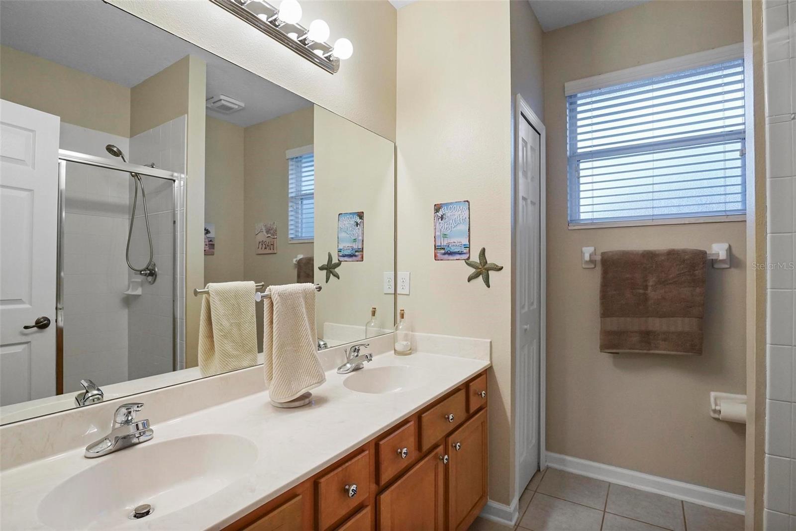 104 W LAKE VICTORIA CIR, DELAND, FL, 32724