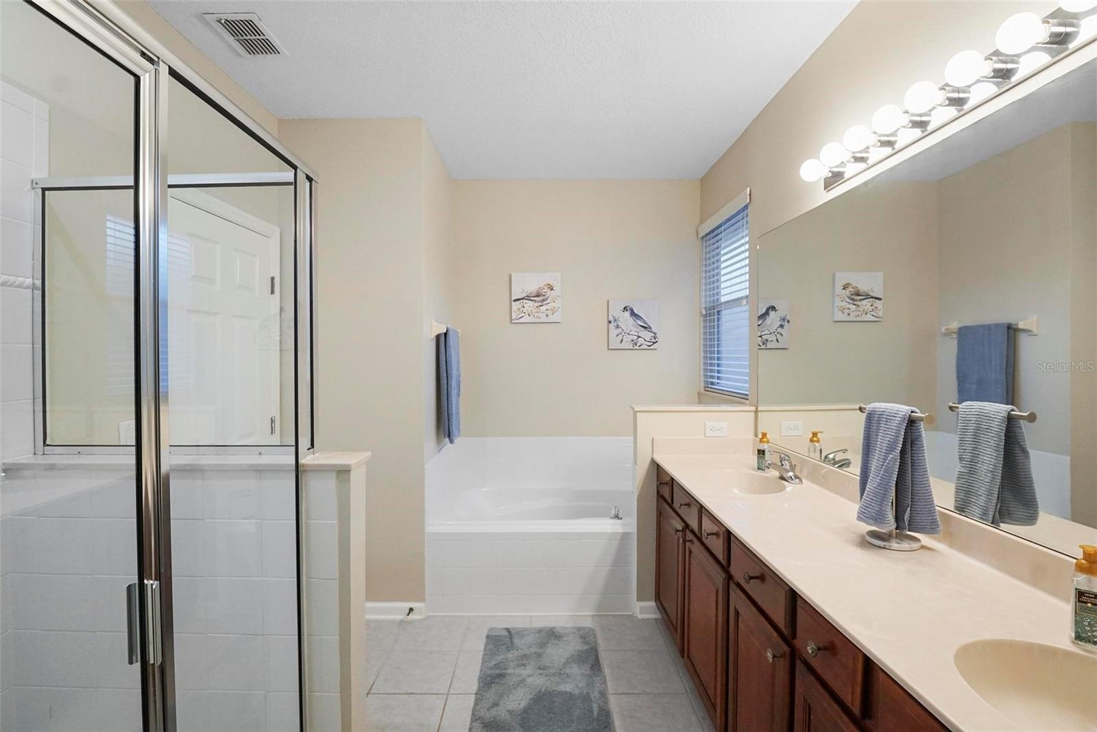 104 W LAKE VICTORIA CIR, DELAND, FL, 32724