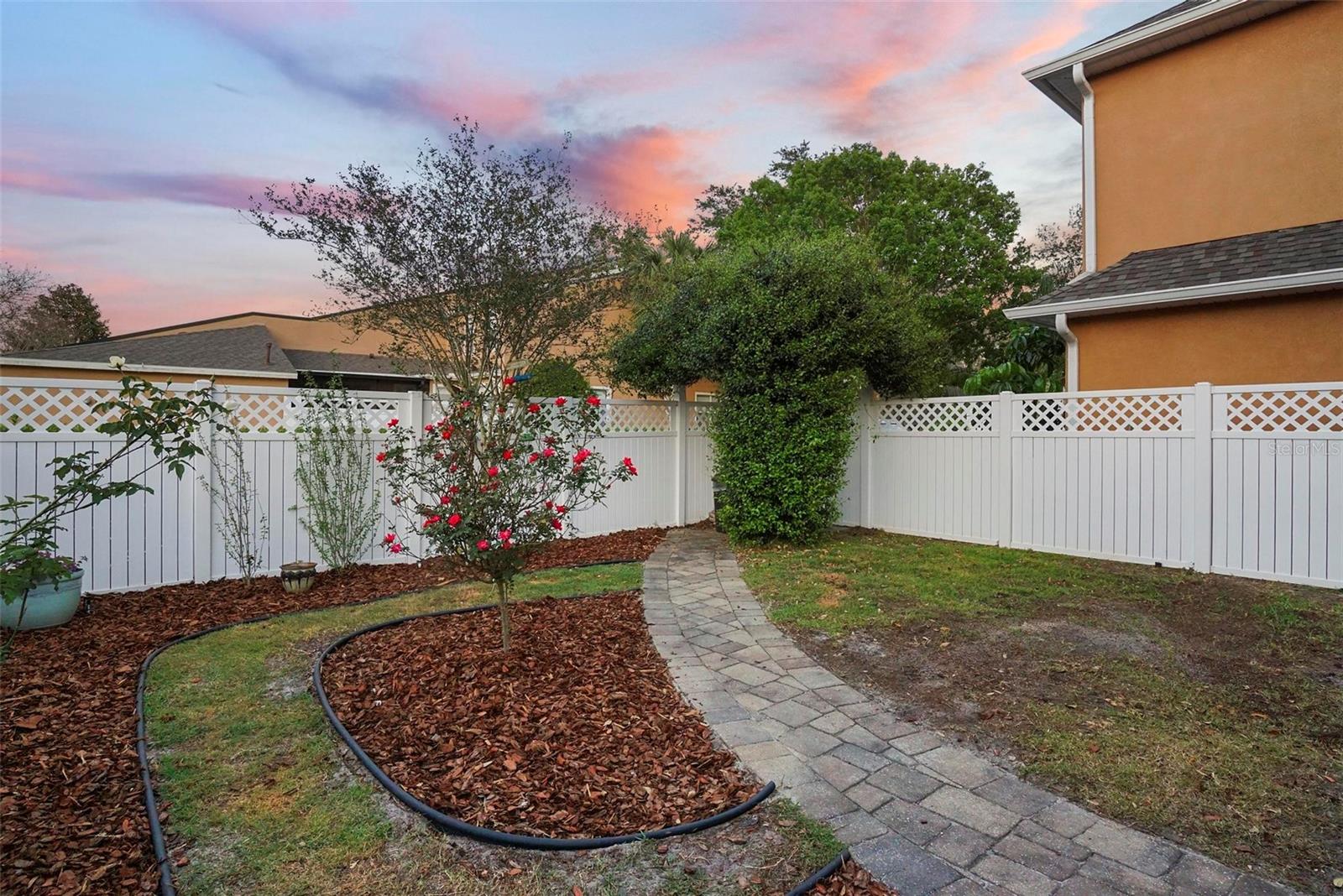 104 W LAKE VICTORIA CIR, DELAND, FL, 32724