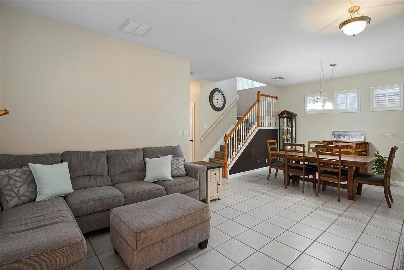 104 W LAKE VICTORIA CIR, DELAND, FL, 32724
