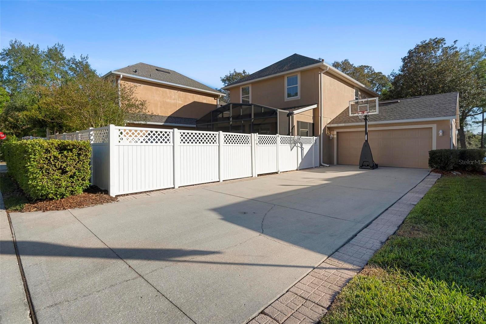 104 W LAKE VICTORIA CIR, DELAND, FL, 32724