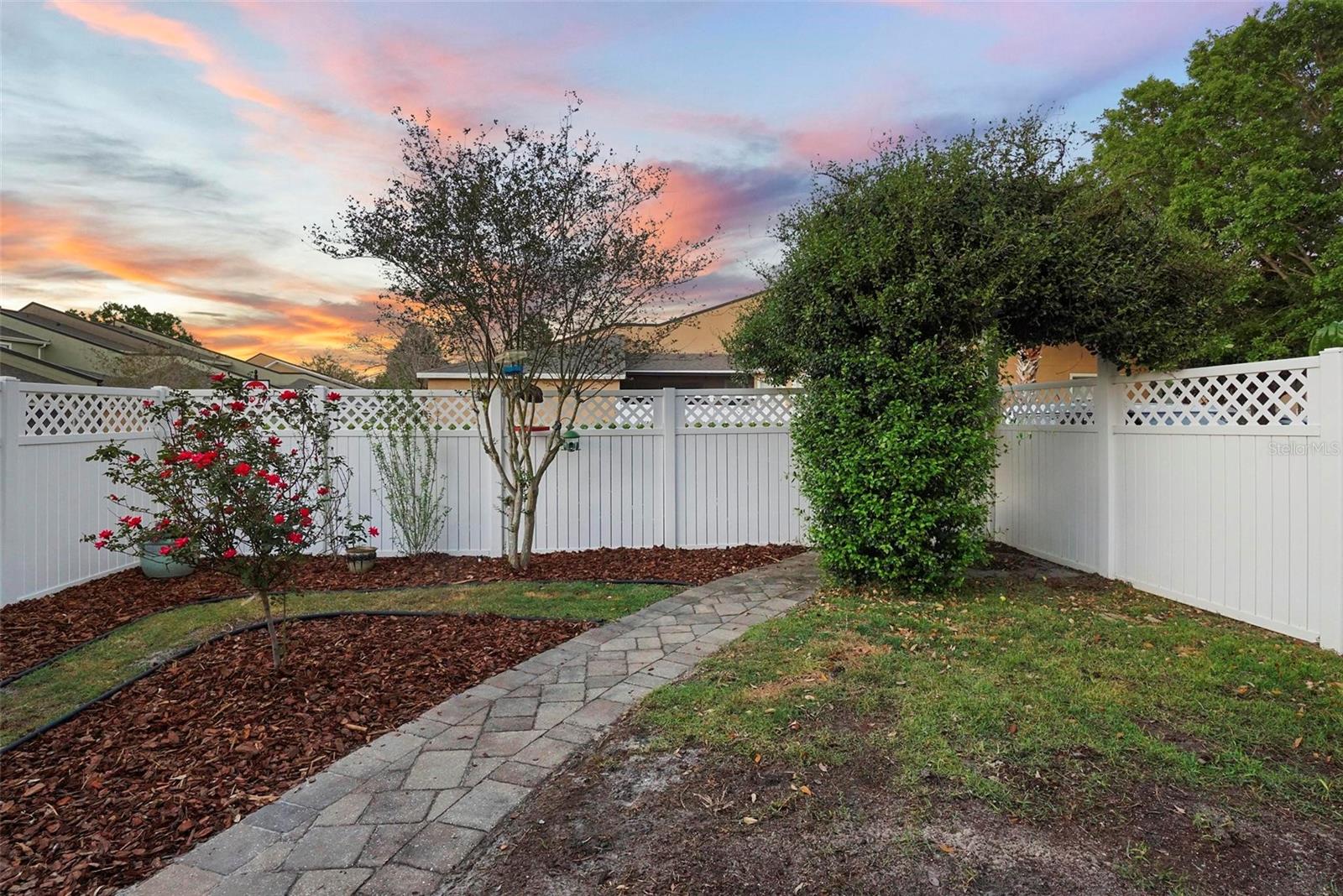 104 W LAKE VICTORIA CIR, DELAND, FL, 32724