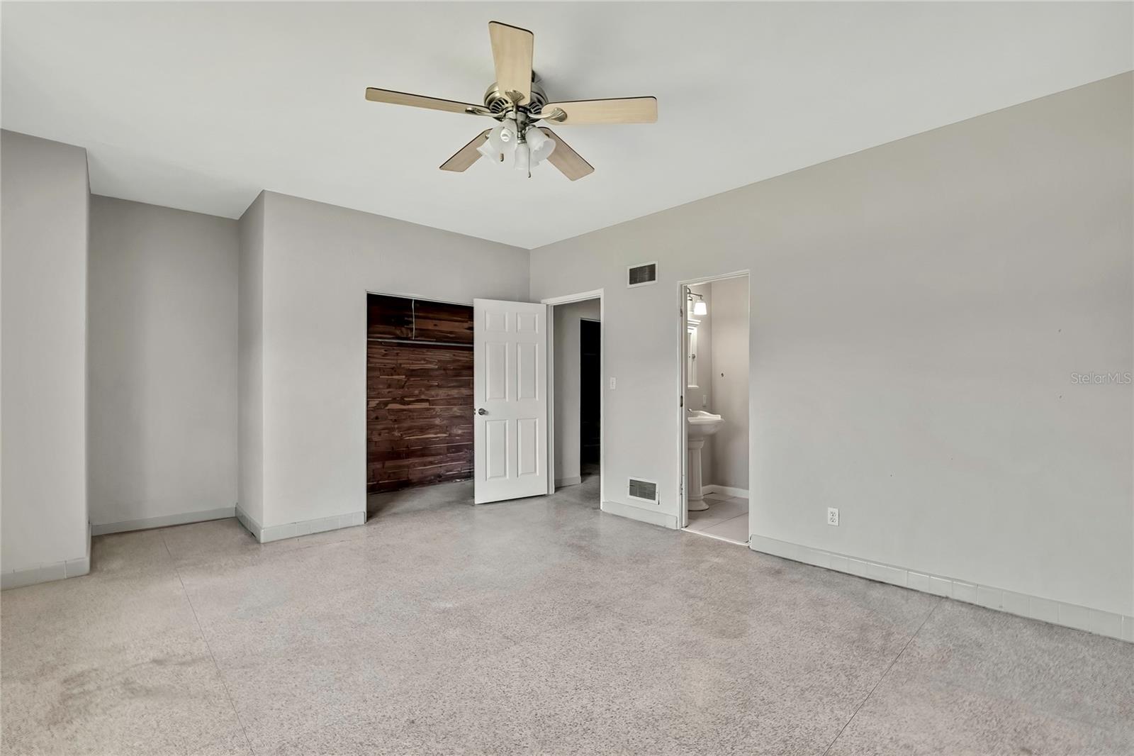 2435 RIVERVIEW BLVD, BRADENTON, FL, 34205