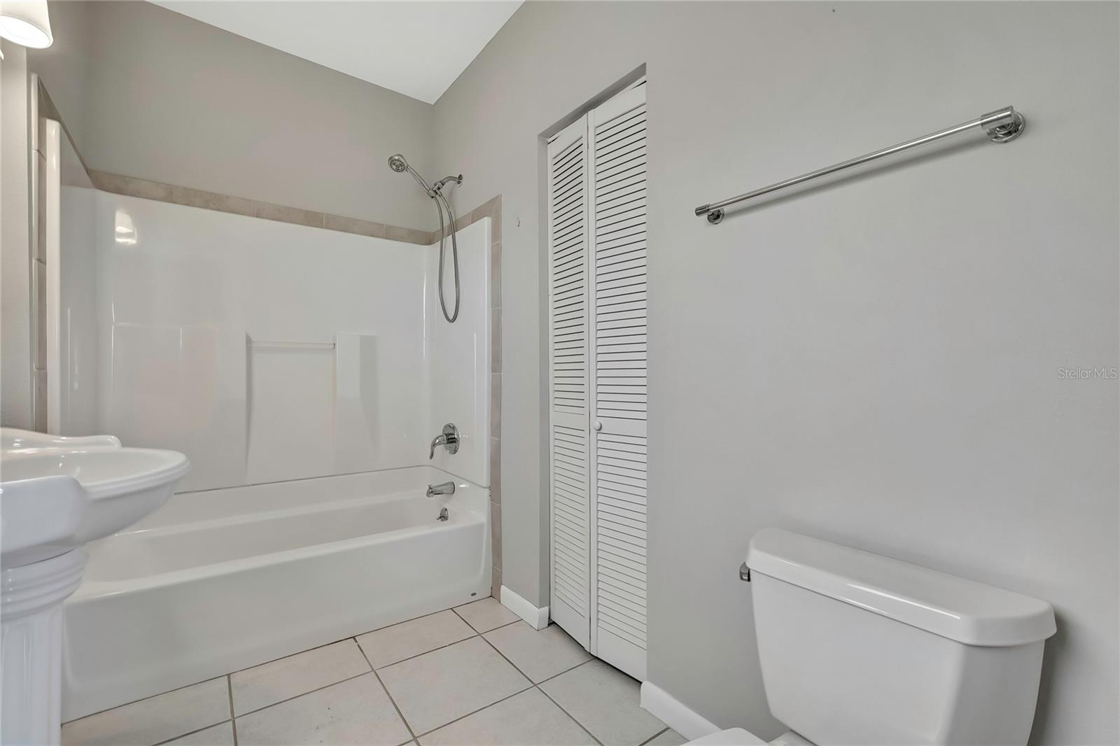 2435 RIVERVIEW BLVD, BRADENTON, FL, 34205