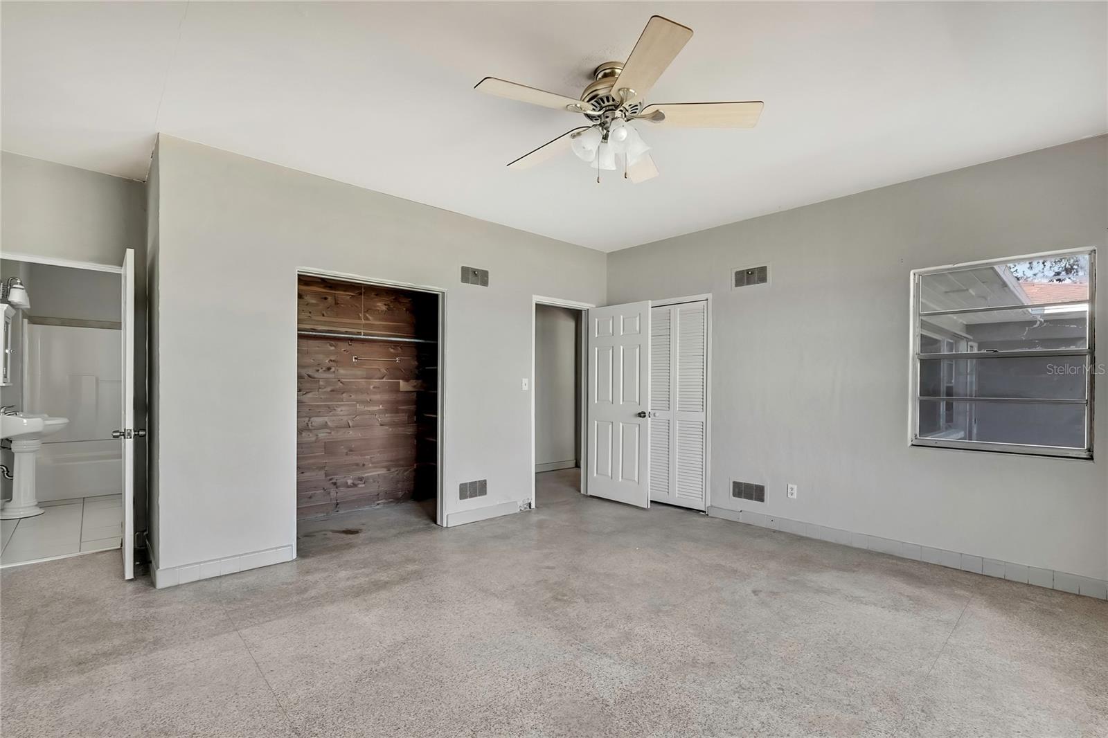 2435 RIVERVIEW BLVD, BRADENTON, FL, 34205