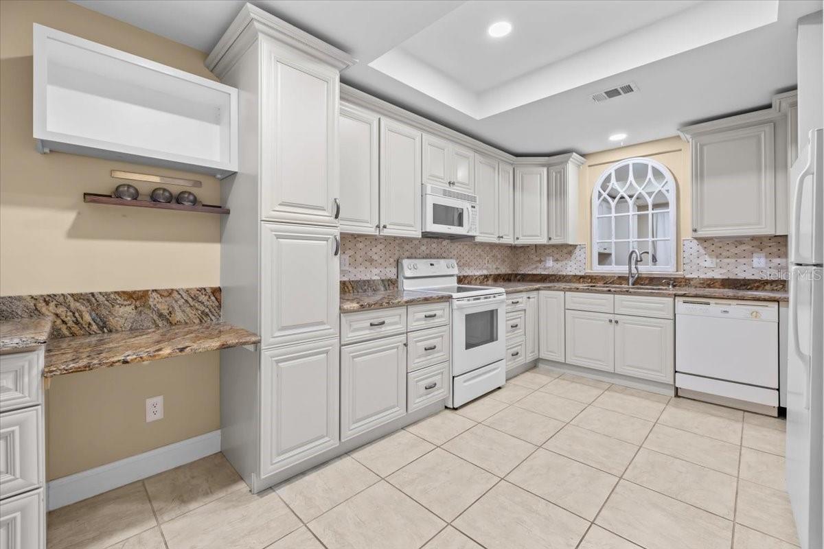 3460 COUNTRYSIDE BLVD #56, CLEARWATER, FL, 33761