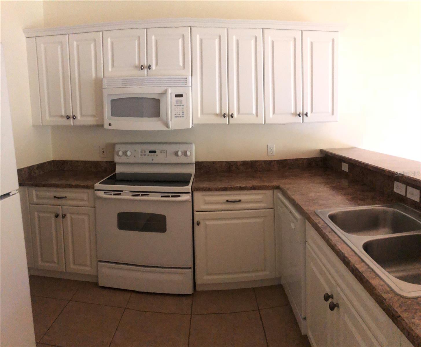 1569 NW 29TH RD #4, GAINESVILLE, FL, 32605