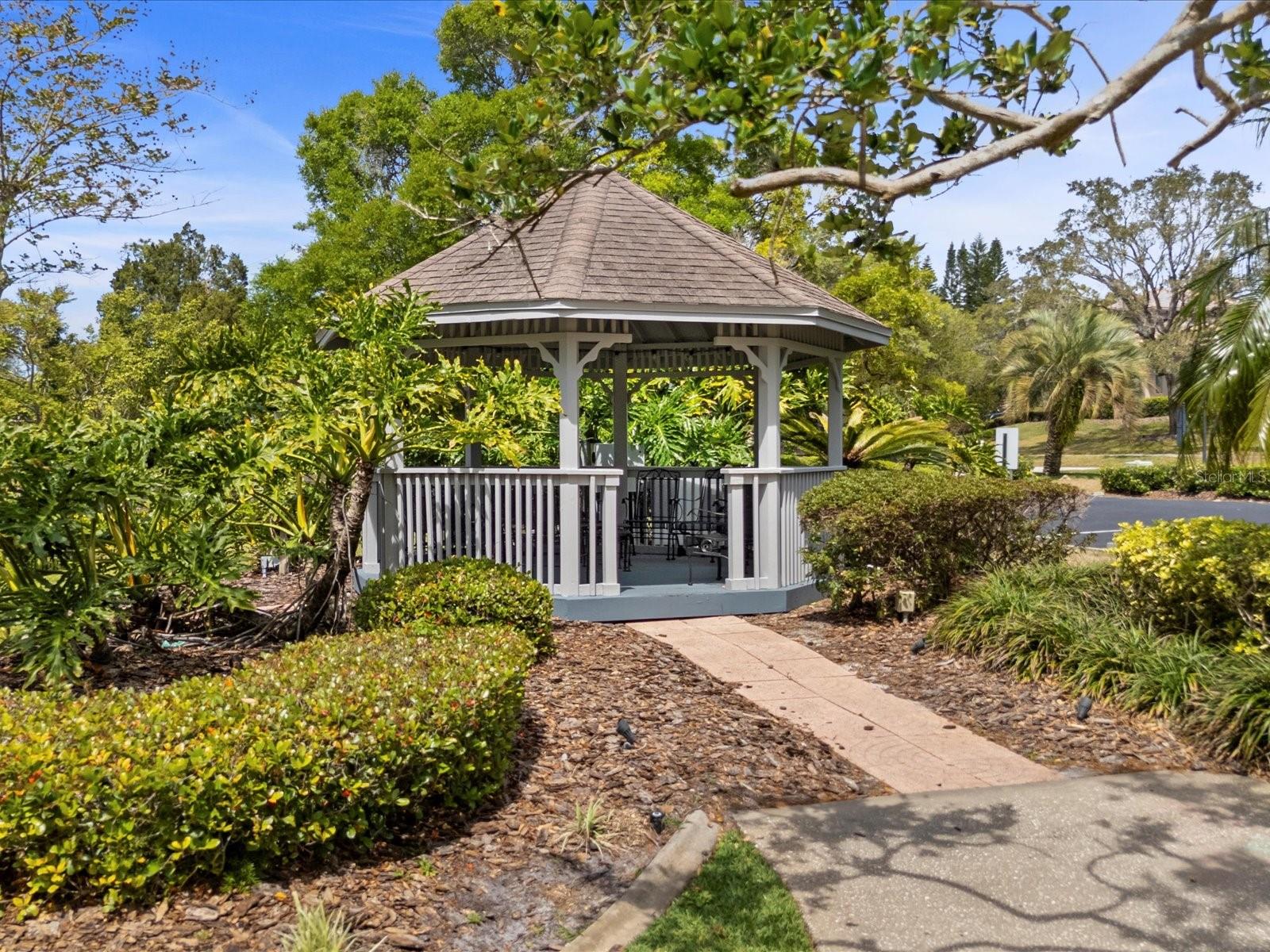 2860 BRIARWOOD LN, PALM HARBOR, FL, 34683