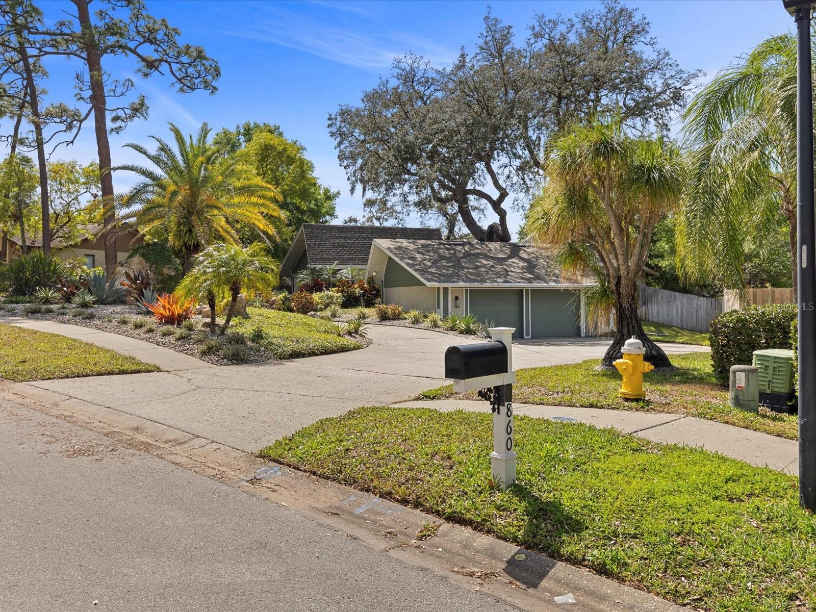 2860 BRIARWOOD LN, PALM HARBOR, FL, 34683