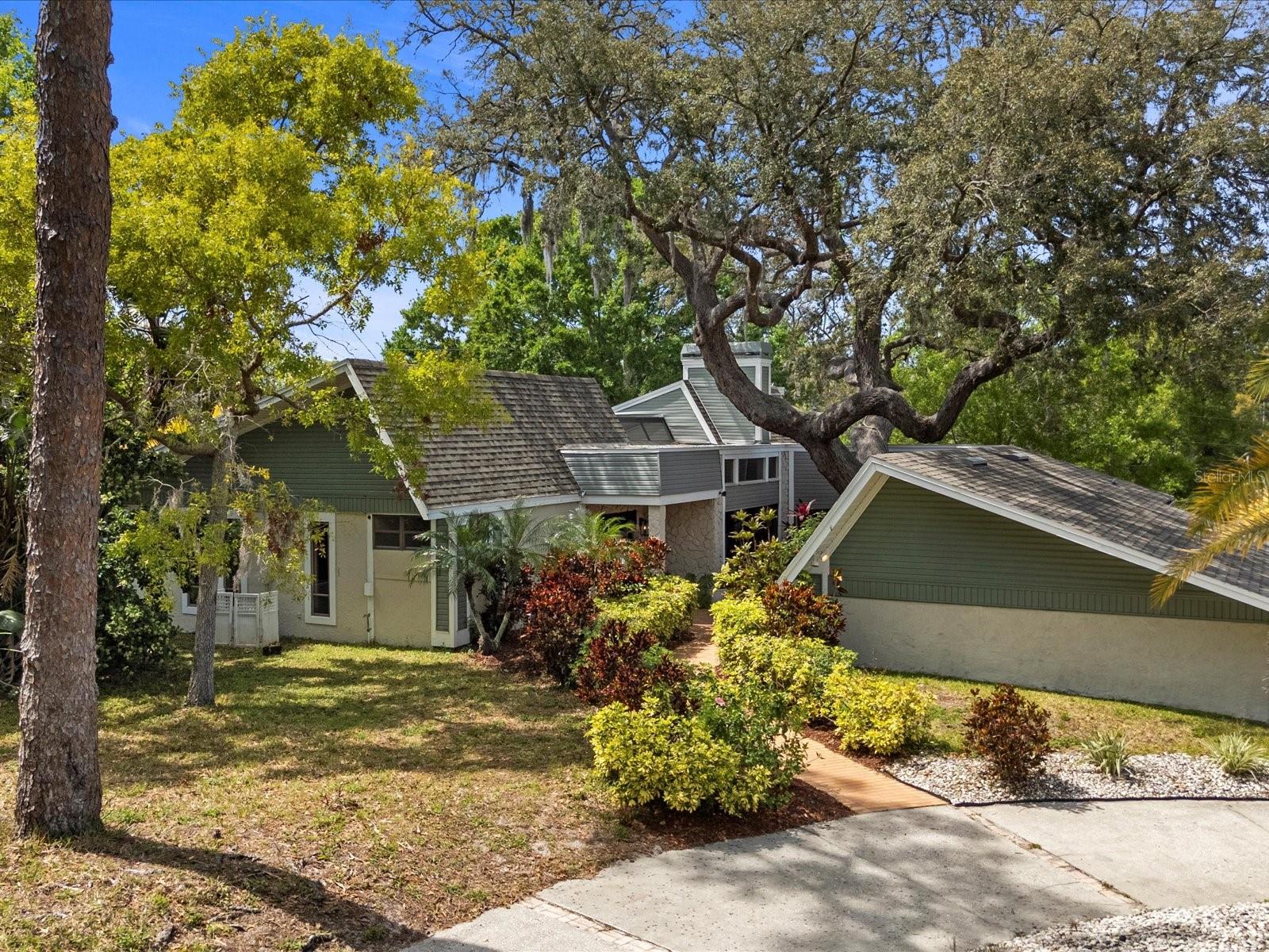 2860 BRIARWOOD LN, PALM HARBOR, FL, 34683