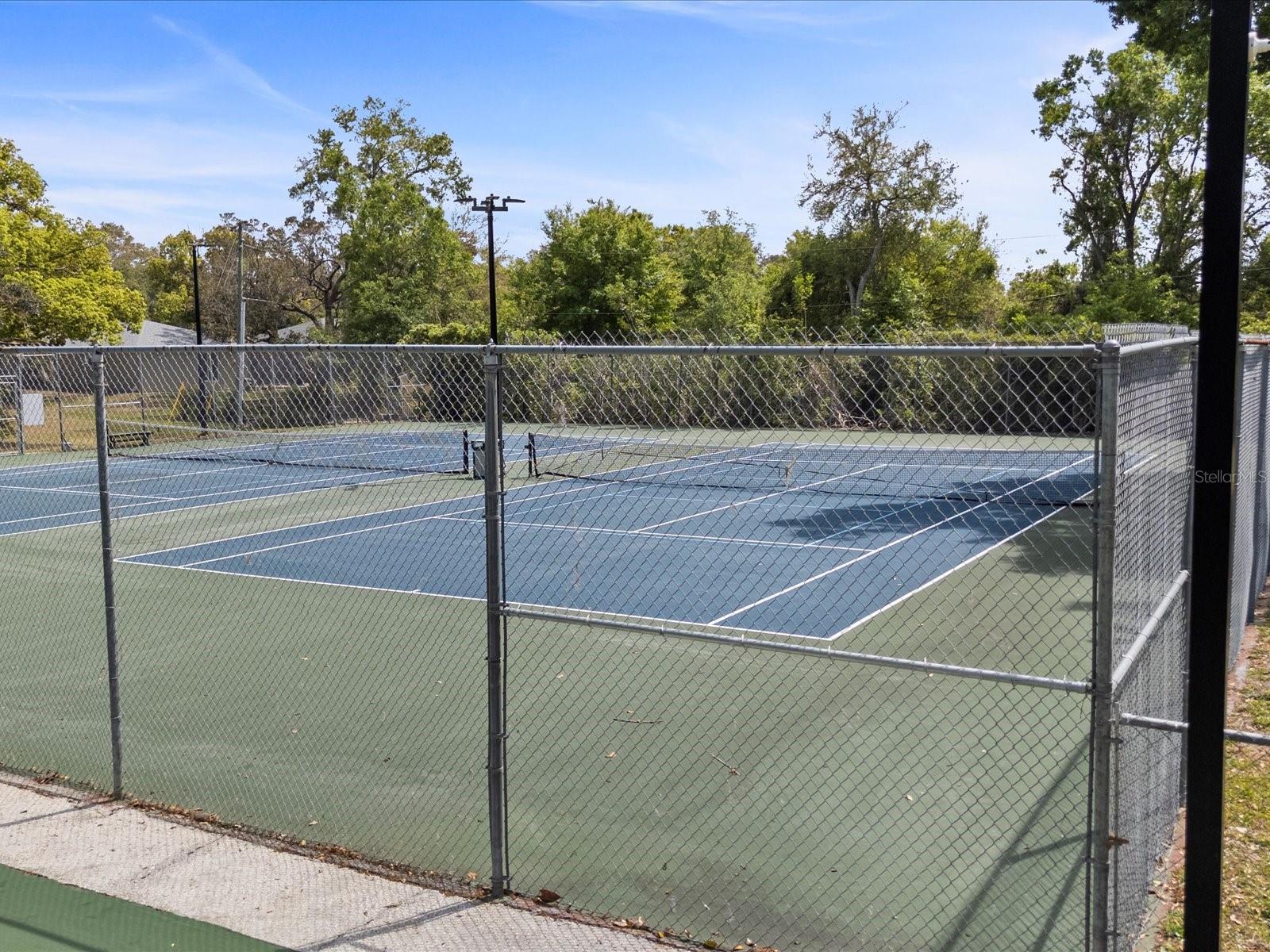 2860 BRIARWOOD LN, PALM HARBOR, FL, 34683