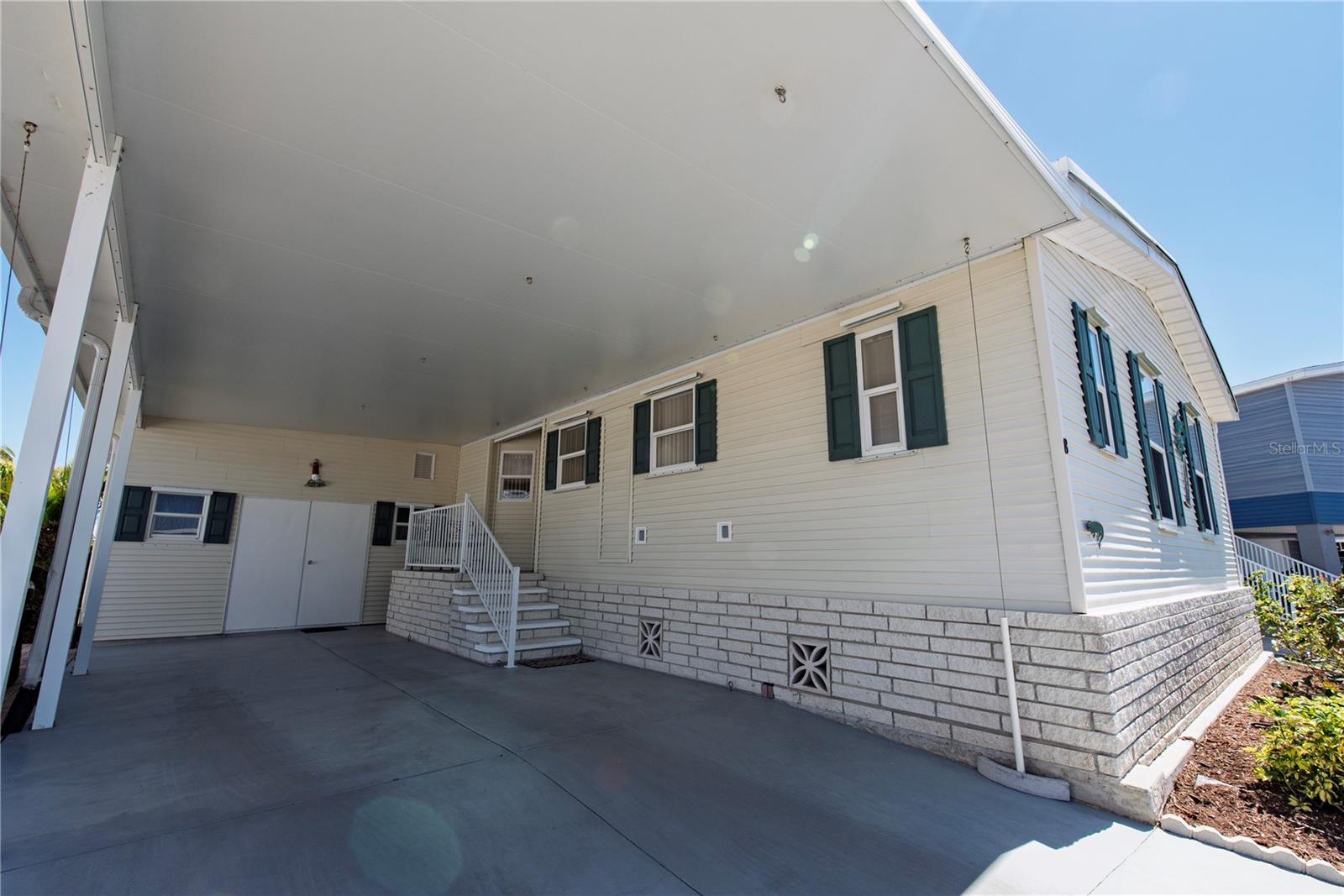 8 ALLIGATOR AVE, PUNTA GORDA, FL, 33950