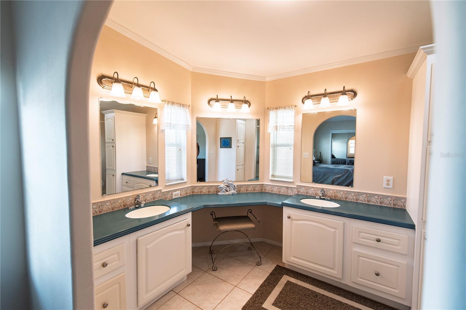 8 ALLIGATOR AVE, PUNTA GORDA, FL, 33950