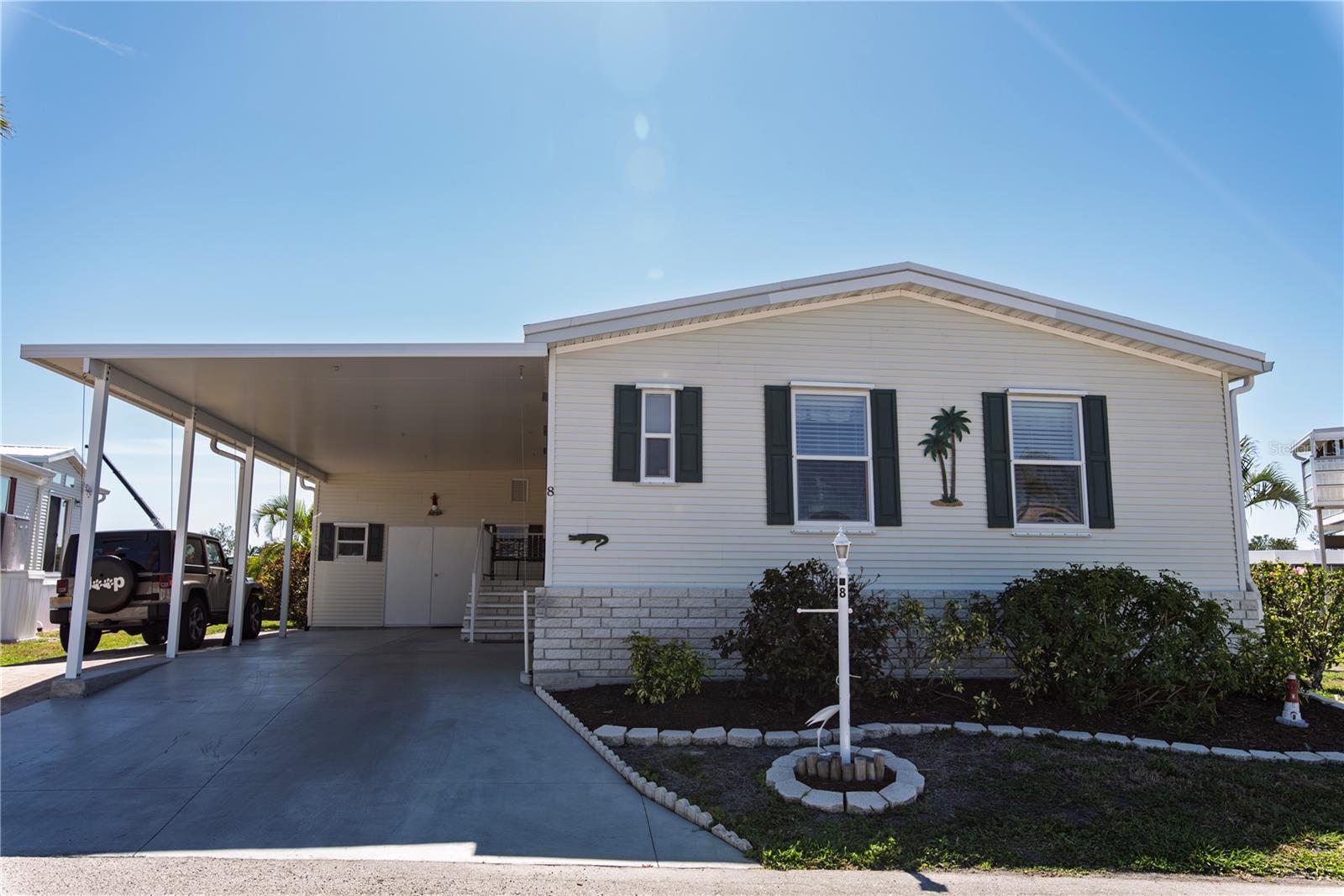8 ALLIGATOR AVE, PUNTA GORDA, FL, 33950