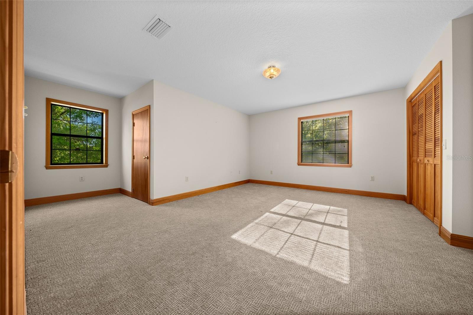 39636 CAROLINA AVE, LADY LAKE, FL, 32159