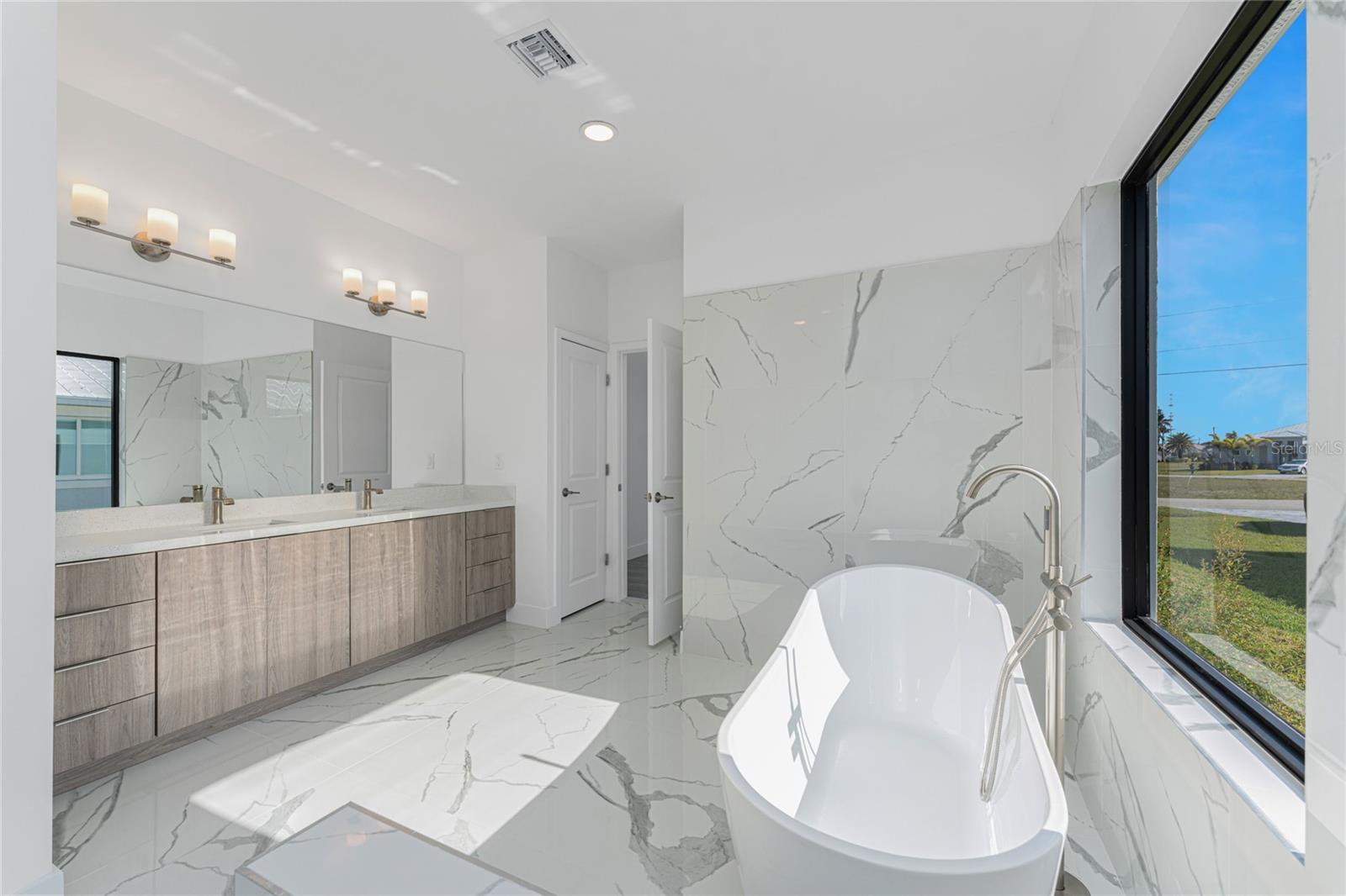 17476 VELLUM CIR, PUNTA GORDA, FL, 33955