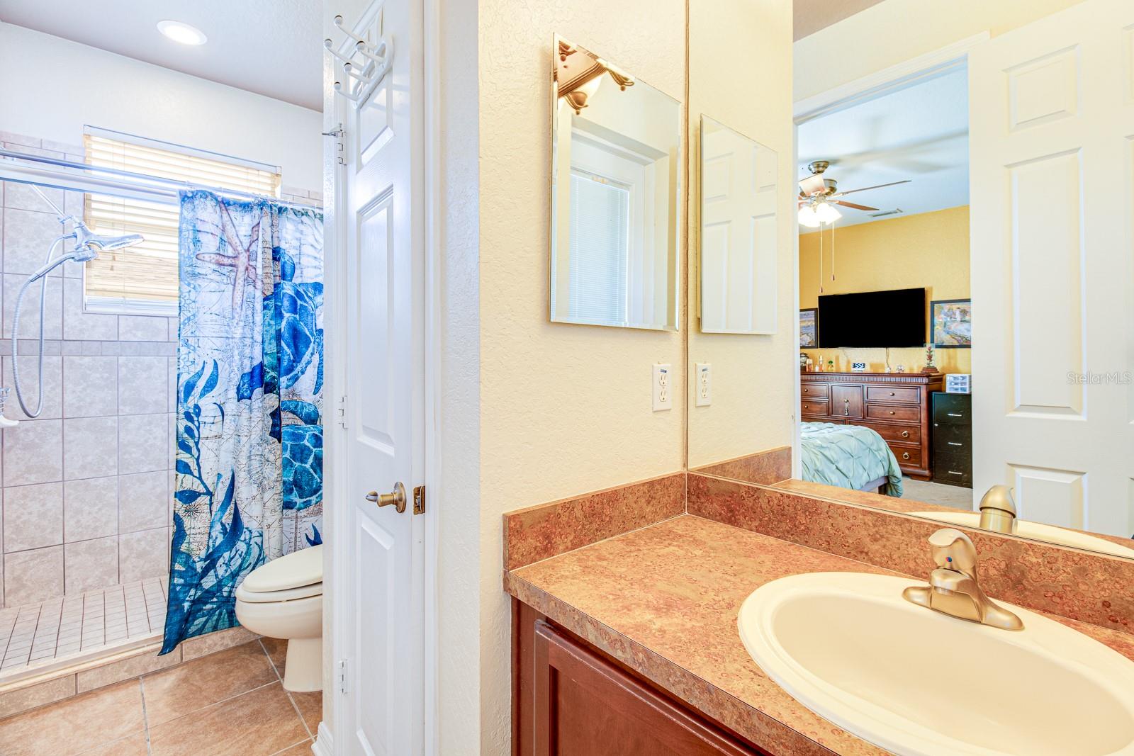 2238 AMBERLY AVE, ORLANDO, FL, 32833