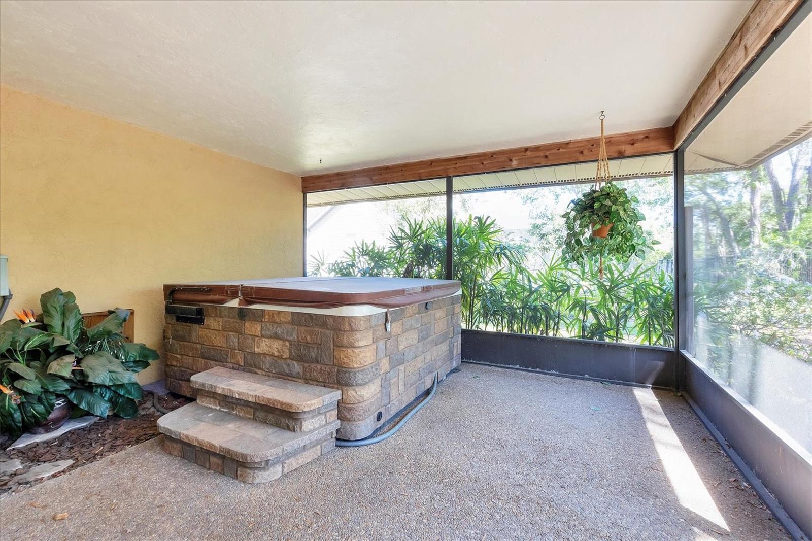 8036 CONSERVATORY CIR, SARASOTA, FL, 34243