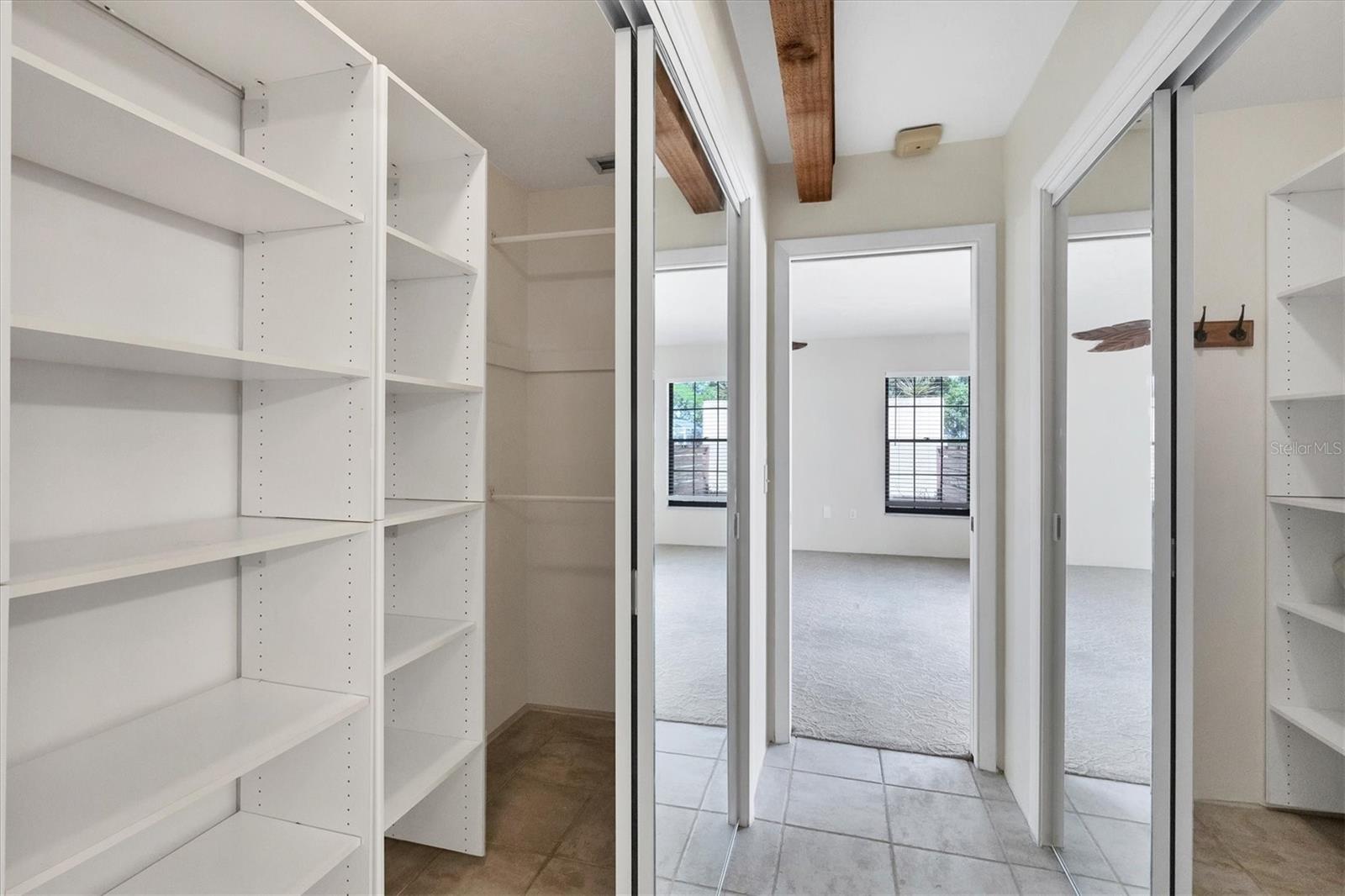 8036 CONSERVATORY CIR, SARASOTA, FL, 34243