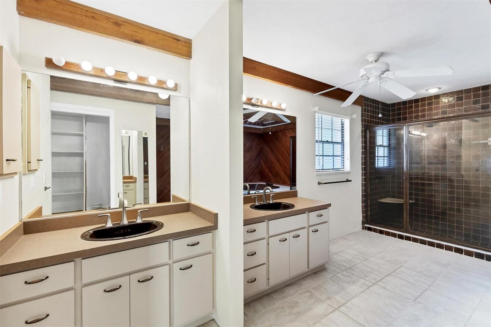 8036 CONSERVATORY CIR, SARASOTA, FL, 34243