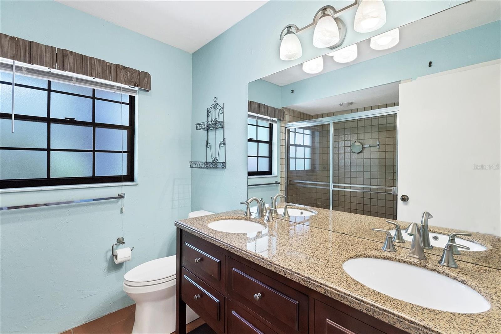 8036 CONSERVATORY CIR, SARASOTA, FL, 34243