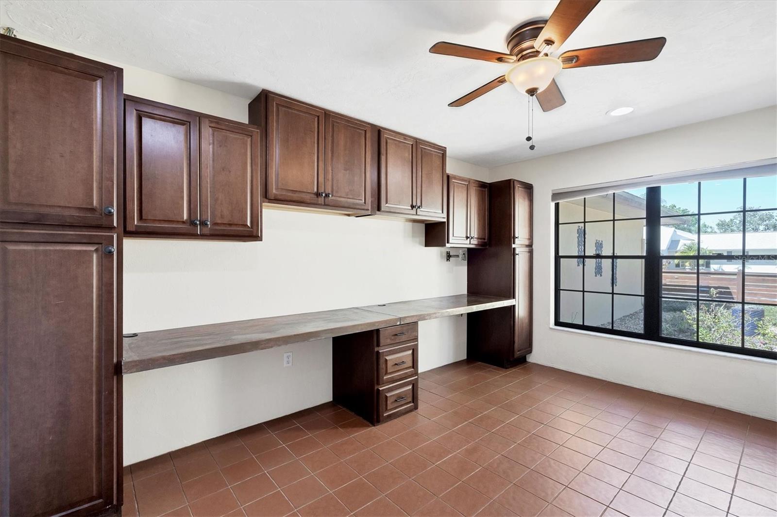 8036 CONSERVATORY CIR, SARASOTA, FL, 34243