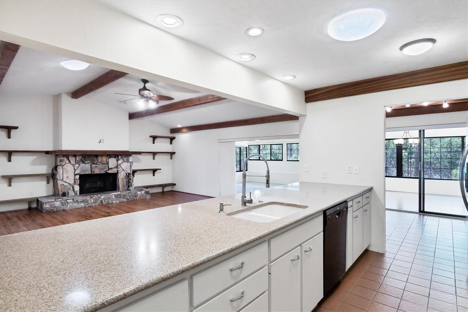 8036 CONSERVATORY CIR, SARASOTA, FL, 34243