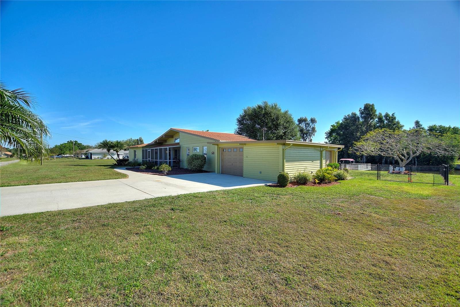 6365 AVOCADO DR, INDIAN LAKE ESTATES, FL, 33855