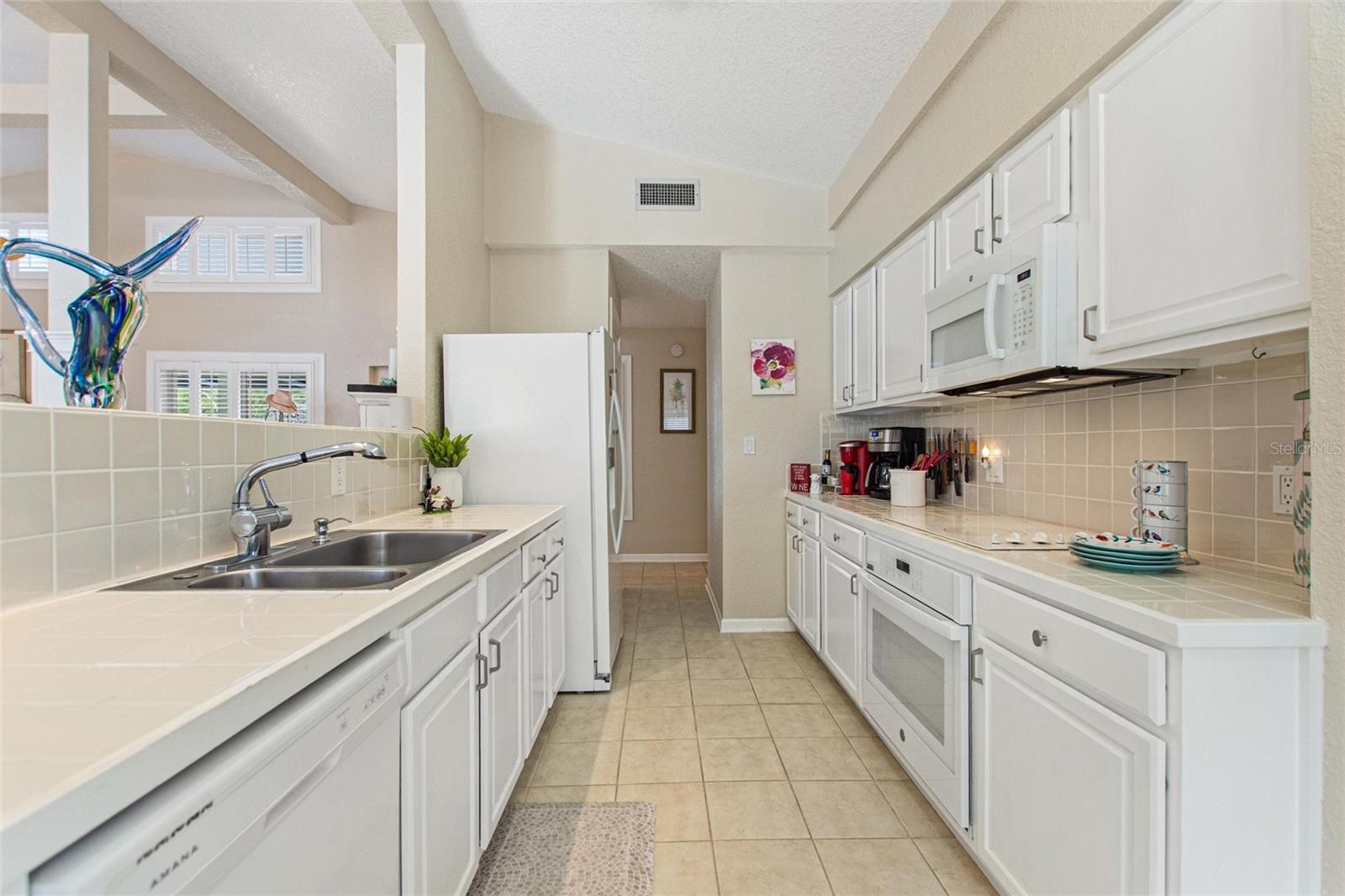 6365 AVOCADO DR, INDIAN LAKE ESTATES, FL, 33855