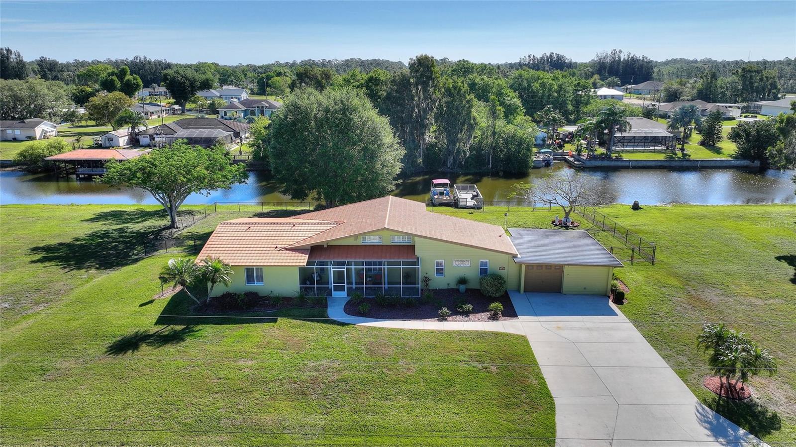 6365 AVOCADO DR, INDIAN LAKE ESTATES, FL, 33855