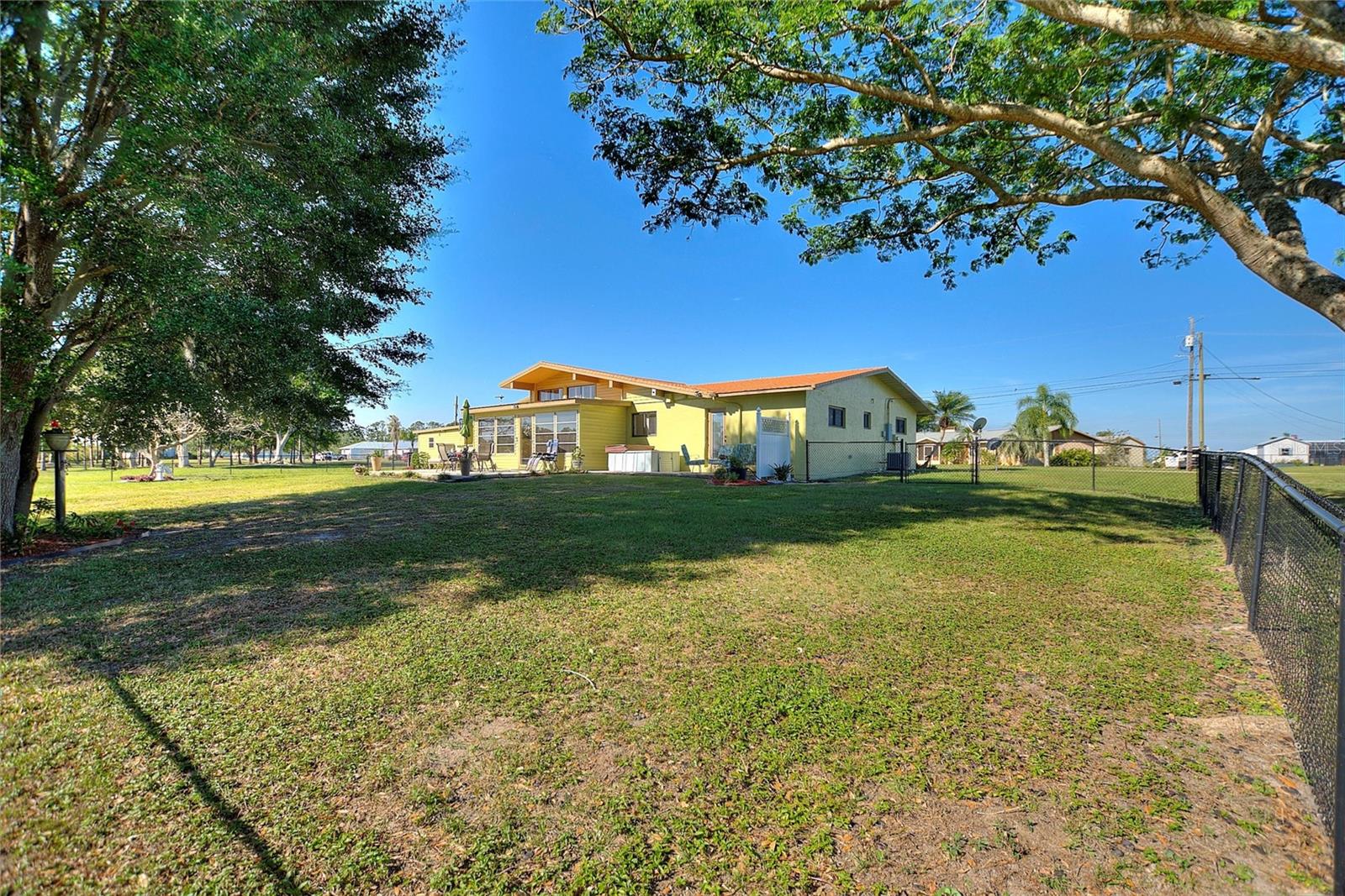 6365 AVOCADO DR, INDIAN LAKE ESTATES, FL, 33855