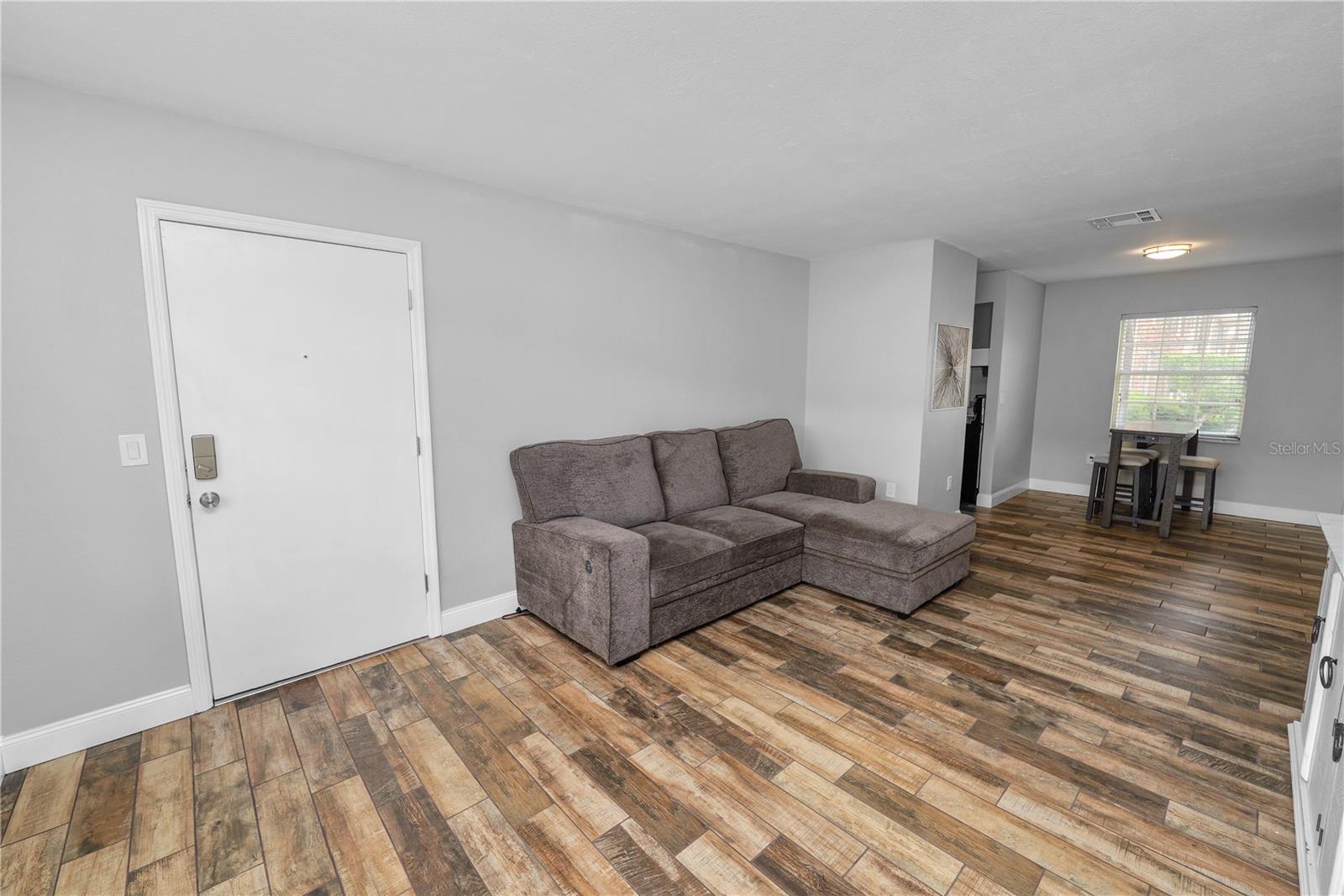 1920 E EDGEWOOD DR #T7, LAKELAND, FL, 33803