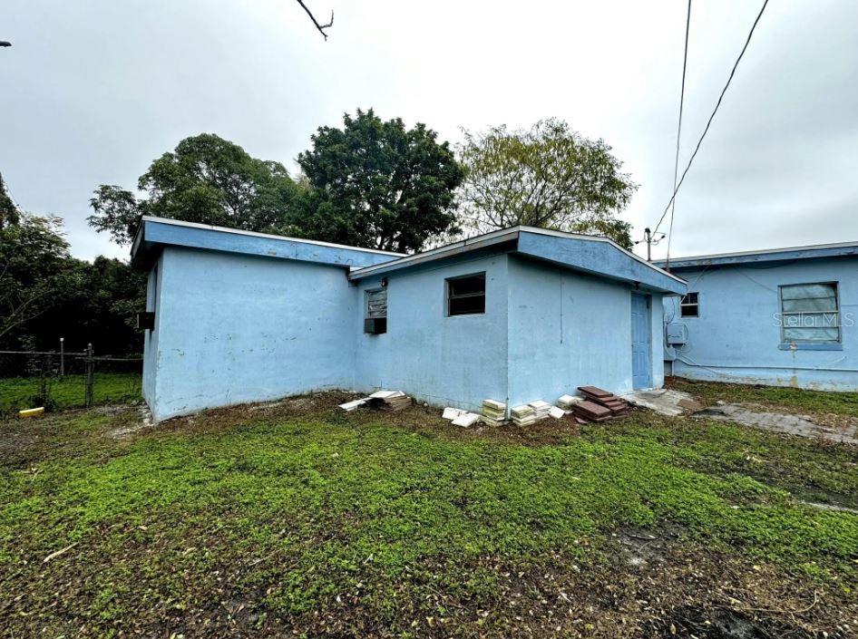 225 NW 11TH AVE, SOUTH BAY, FL, 33493