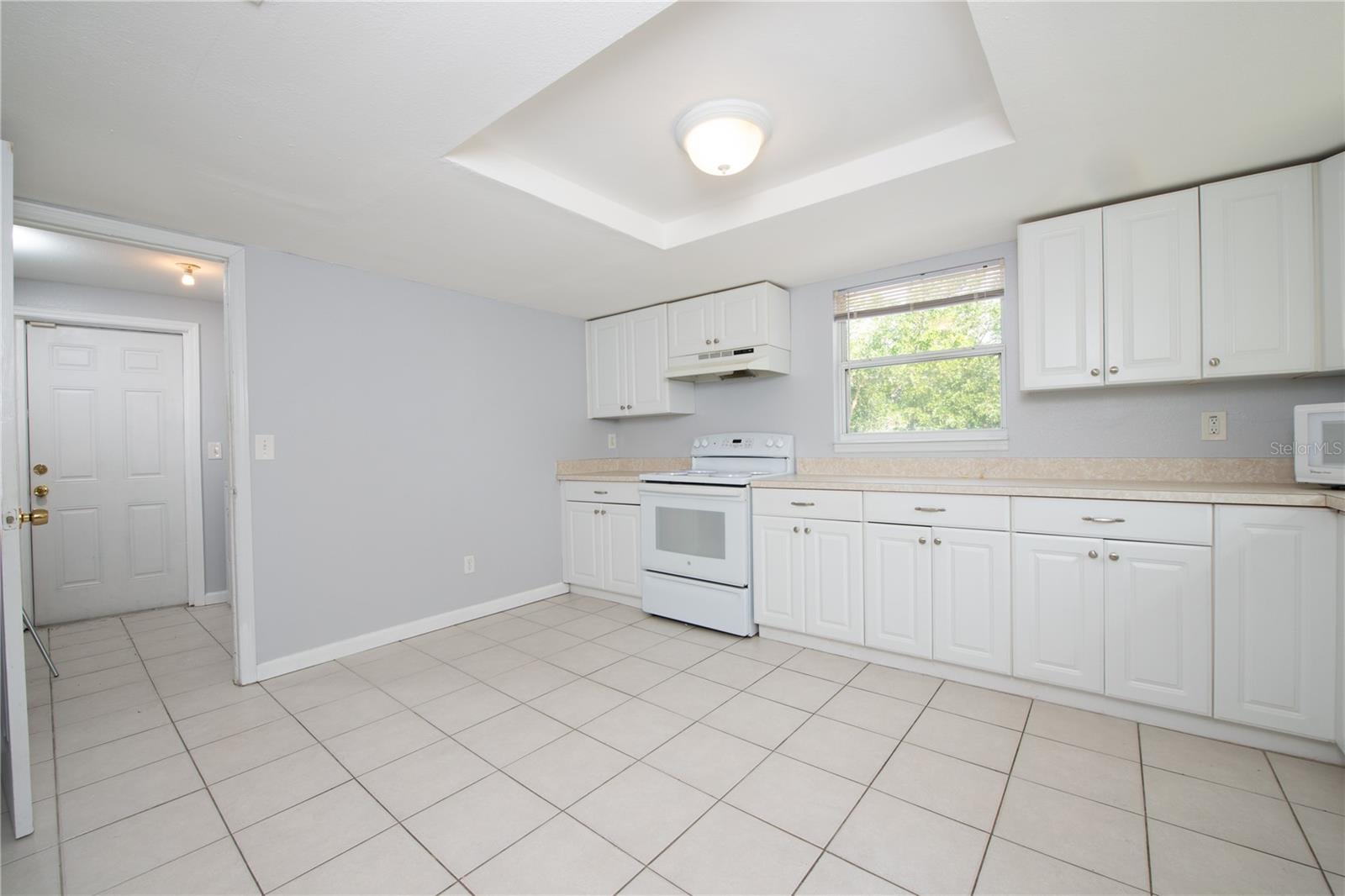 242 11TH AVE SW, LARGO, FL, 33770