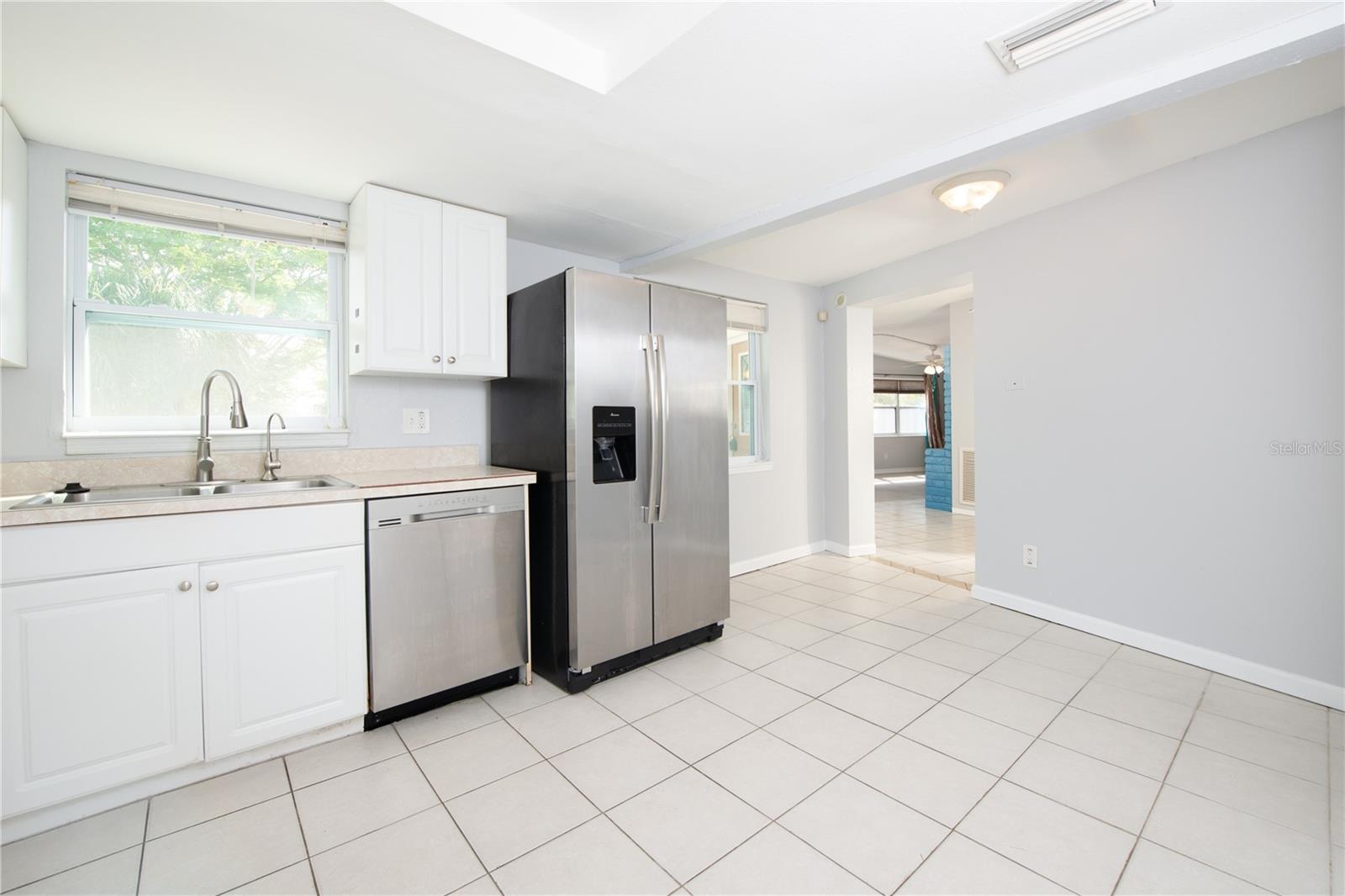 242 11TH AVE SW, LARGO, FL, 33770