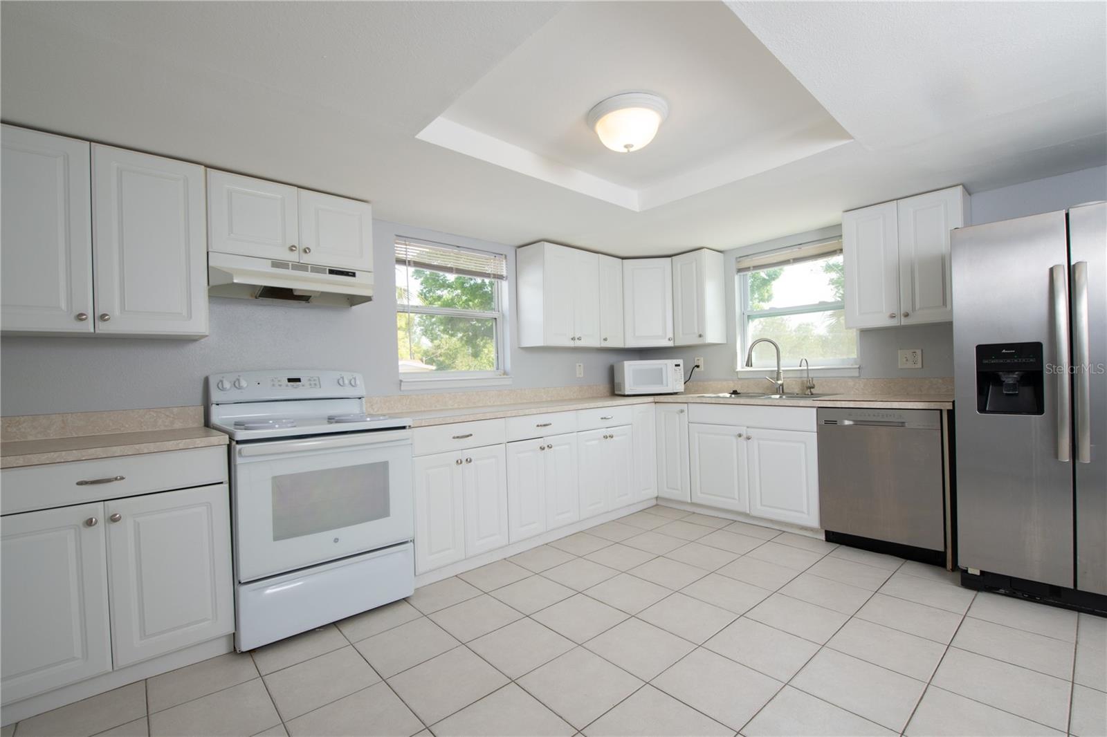 242 11TH AVE SW, LARGO, FL, 33770