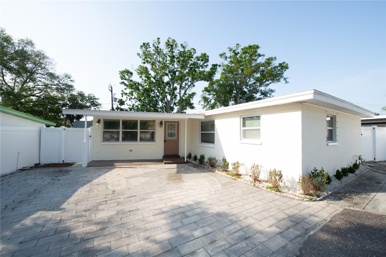 242 11TH AVE SW, LARGO, FL, 33770