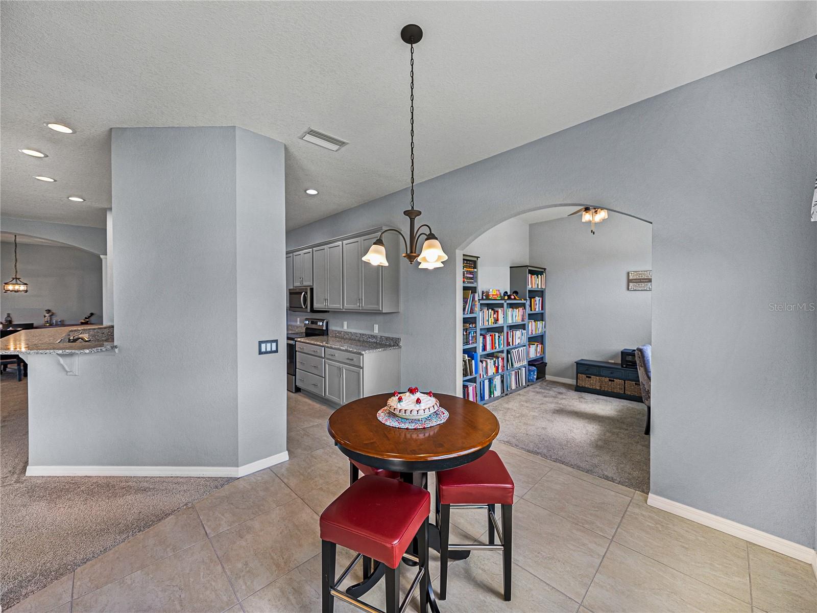 1124 SAWGRASS DR, WINTER HAVEN, FL, 33884