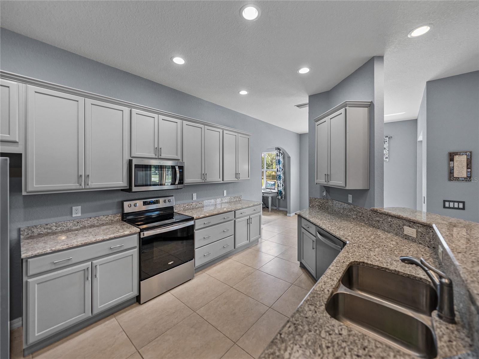 1124 SAWGRASS DR, WINTER HAVEN, FL, 33884