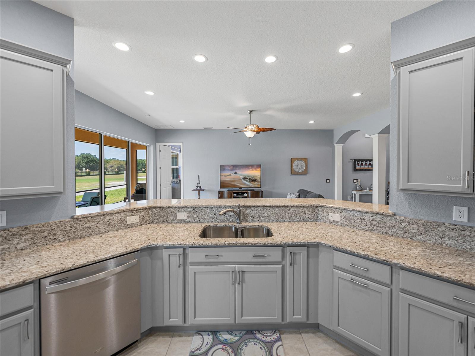 1124 SAWGRASS DR, WINTER HAVEN, FL, 33884