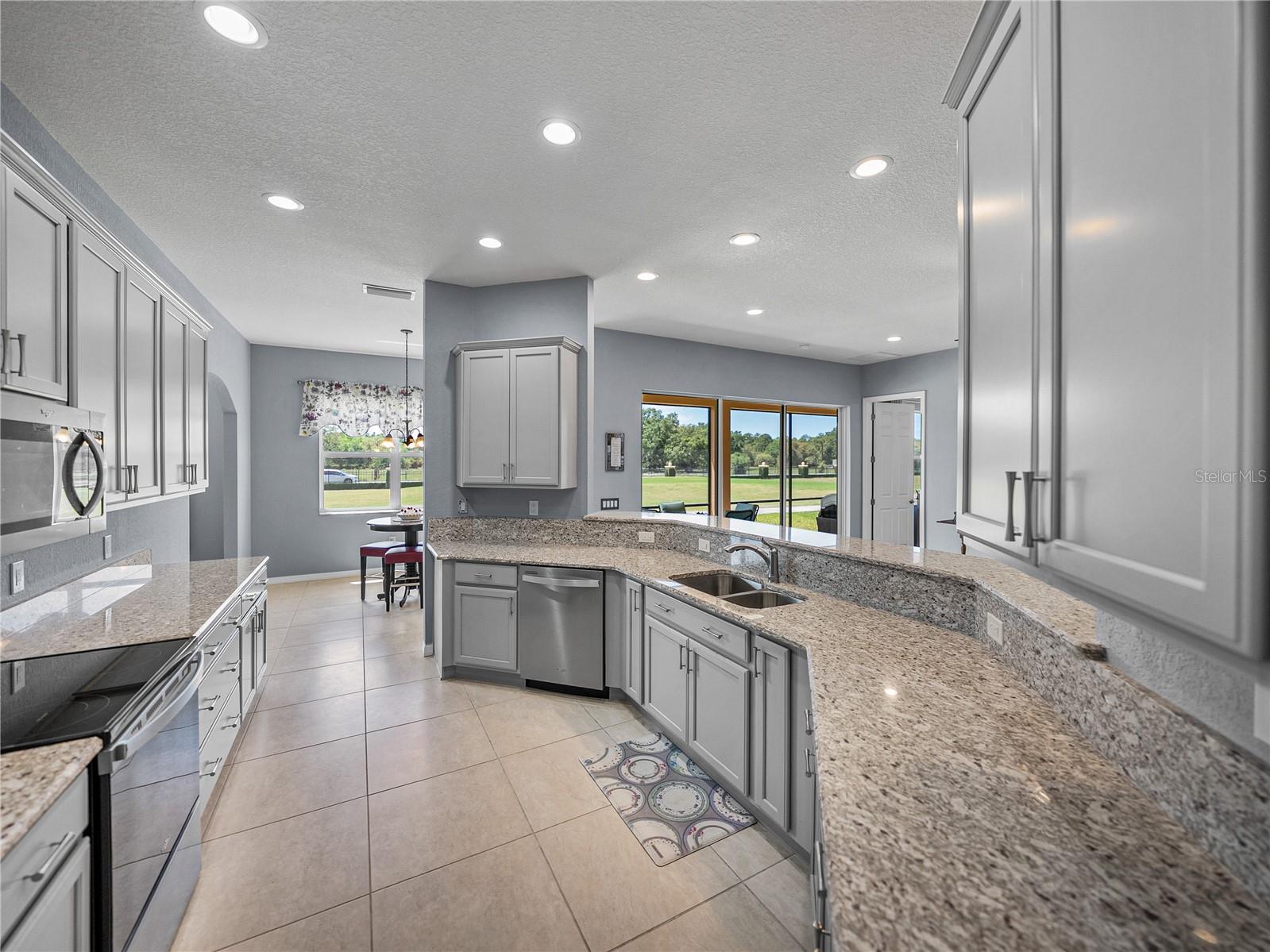 1124 SAWGRASS DR, WINTER HAVEN, FL, 33884