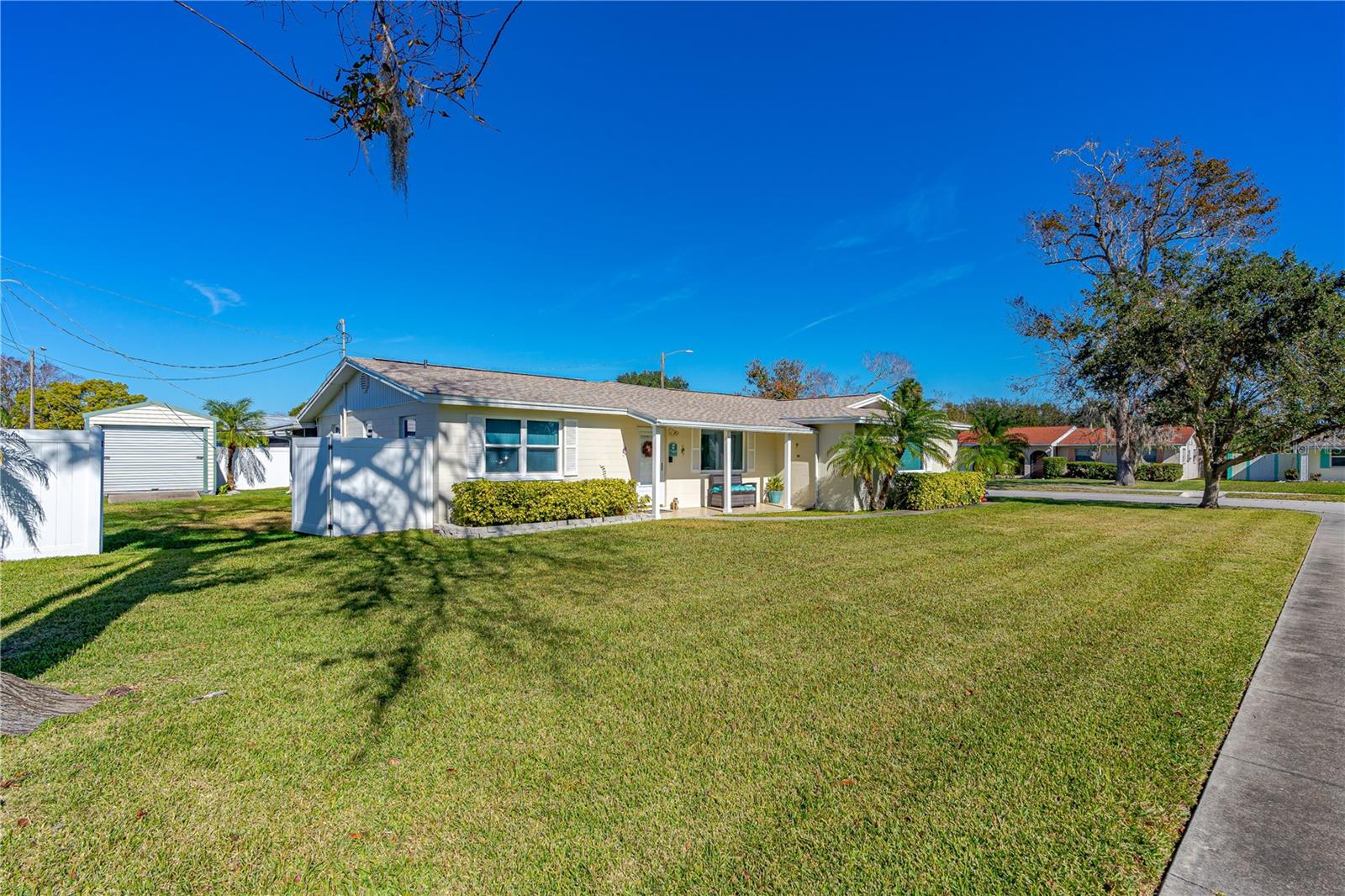 740 MILLBROOK LN, SOUTH DAYTONA, FL, 32119